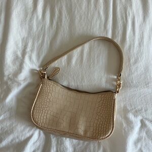 Amazon Cream Crocodile-Pattern Shoulder Bag